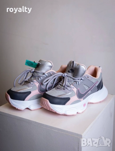 Nike Дамски Маратонки 