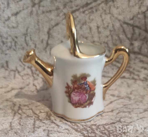 малка порцеланова колекционерска лейка Limoges