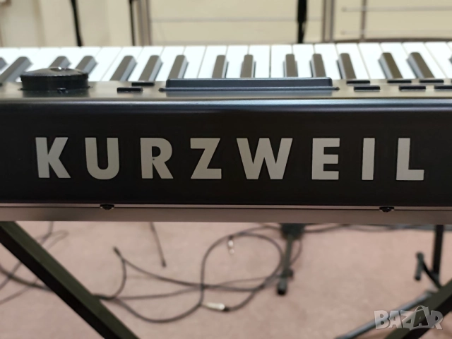 Kurzweil SP5-8 / 88-клавишно стейдж пиано в отлично състояние, снимка 9 - Пиана - 52841971
