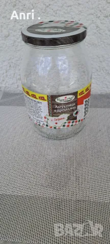 Продавам  всякакви  буркани  с  капачка, снимка 2 - Буркани, бутилки и капачки - 50410860