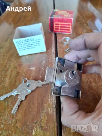 Стара брава,бравичка Zamek,Yeti #2, снимка 3 - Други ценни предмети - 49027951