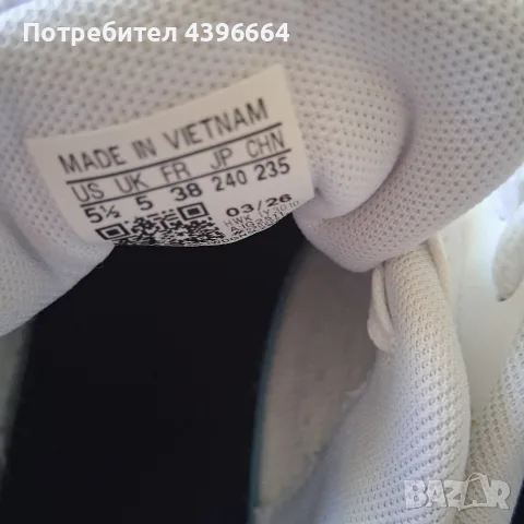 дамски бели обувки на adidas, снимка 3 - Маратонки - 55959853