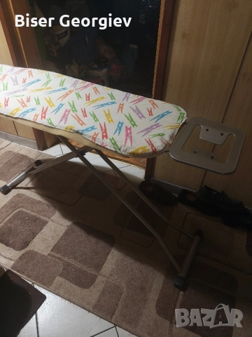 дъска за гладене здрава яка с място за ютията 