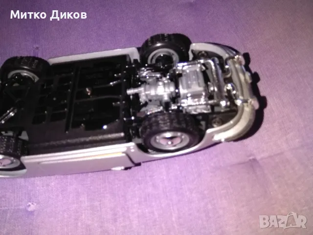 Porshe Burago Italy 356В 1961год. винтидж метална маркова количка Порше1х24мащаб, снимка 13 - Колекции - 47464753