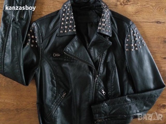 Дамско яке - изкуствена кожа размер S, снимка 3 - Якета - 40340339