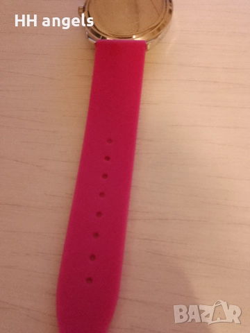 Guess оригинален НОВ часовник , снимка 6 - Дамски - 52777109