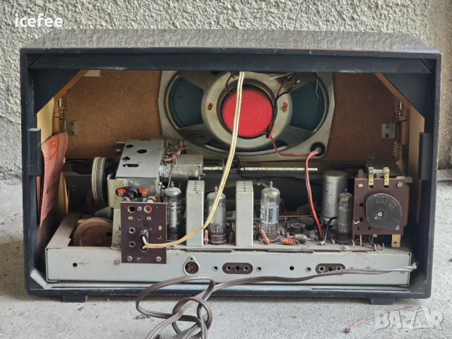 Saba Triberg 11 радио, снимка 8 - Радиокасетофони, транзистори - 49944765