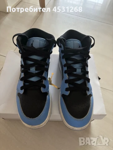 Nike Air Jordan 1 Mid, снимка 3 - Кецове - 51001853