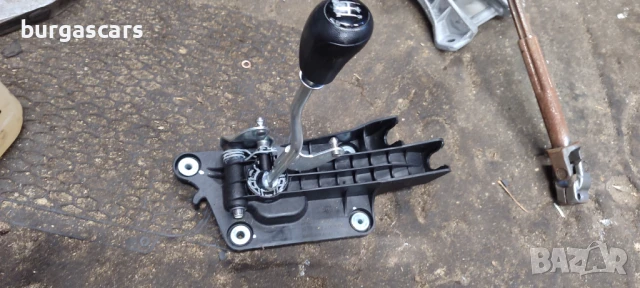 Скоростен лост 81 27 025 200 Mazda 3 1.6бензин - 50лв, снимка 2 - Части - 51128445