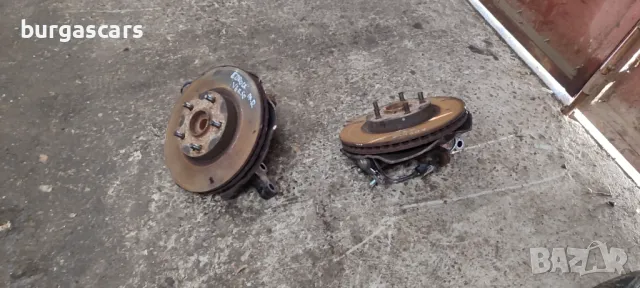 Шенкел лагер главина ляв десен Toyota Corolla Verso 04-09г - 70лв, снимка 2 - Части - 49314385