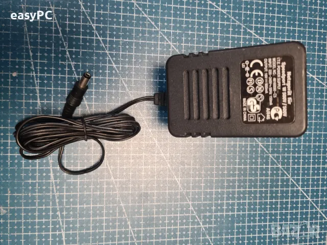 Оригинален захранващ адаптер SPEEDPORT W 500V / 500V 1 48160090-C5 16V 900mA , снимка 2 - Друга електроника - 48472528