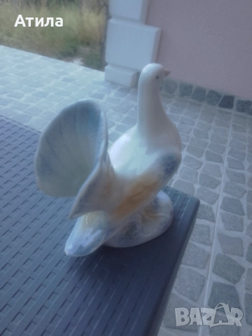 порцеланов гълъб , снимка 2 - Статуетки - 51475666