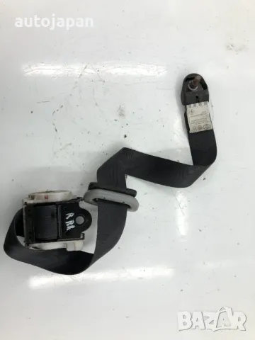 Десен предпазен колан трети ред седалки Toyota Avensis Verso 2.0 D 116hp 1CD, снимка 2 - Части - 47303906
