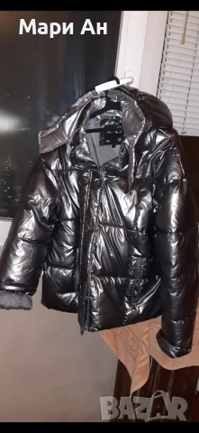 Дамско пухено яке с качулка 