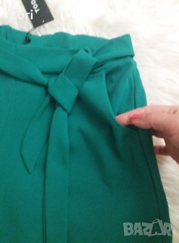 Зелени къси панталонки с коланче , снимка 2 - Панталони - 41548538