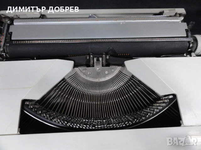 СТАРА РЕТРО ПОРТАТИВНА ПИШЕЩА МАШИНА CONTESSA 2 DE LUXE, снимка 4 - Антикварни и старинни предмети - 53749112