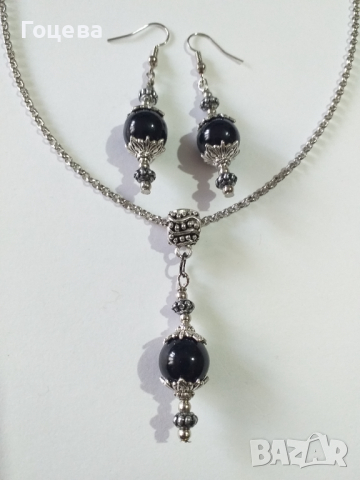 Много красив комплект обици и колие с черни порцеланови мъниста и богати орнаменти в цвят Сребро , снимка 4 - Бижутерийни комплекти - 36116672