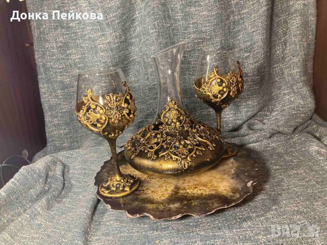 Ръчно изработен сервиз . декантер с две чаши в злато, снимка 2 - Декорация за дома - 41700351