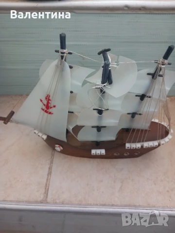 Сувенирен  ветроходен кораб