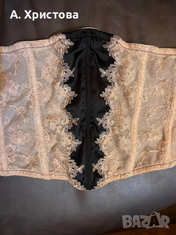 Корсет Victoria’s Secret с дантела черно и розово, снимка 7 - Бельо - 52243681