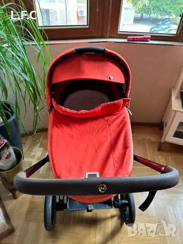 Бебешка количка Cybex Priam 4, снимка 2 - Детски колички - 56364687