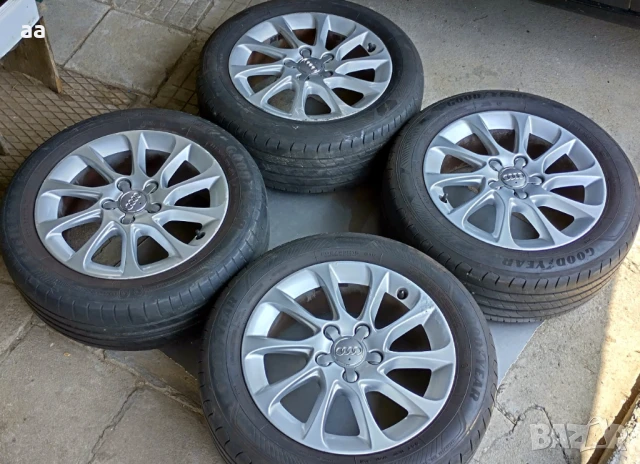 Продавам оригинални лети джанти 16" за Audi