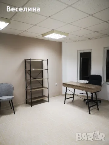 офис кабинет в центъра на Хасково, снимка 1