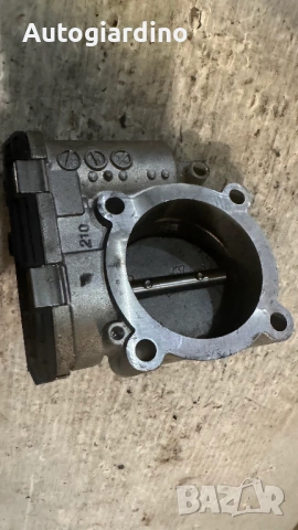 Дроселова Клапа за Alfa Romeo 147 - 0280750102, снимка 2 - Части - 53035570