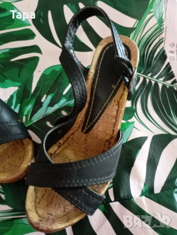 Дамски високи сандали