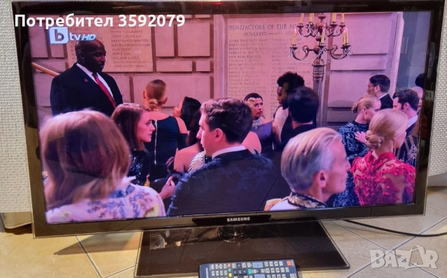 Телевизор Samsung 40" Full HD LED Smart TV, снимка 3 - Телевизори - 52282971