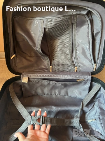 Черен малък куфар за ръчен багаж с код за заключване на марката Epic с много вътрешни джобове с цип , снимка 8 - Куфари - 52422913