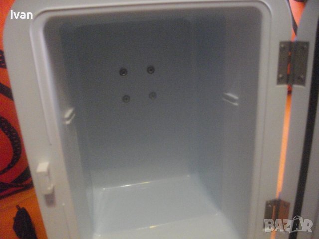 Мини Хладилник-12V/220V-Изстудяване/Затопляне-Работи На 220 Волта и На 12 Волта В Автомобил-8 Литра, снимка 10 - Хладилници - 42715036