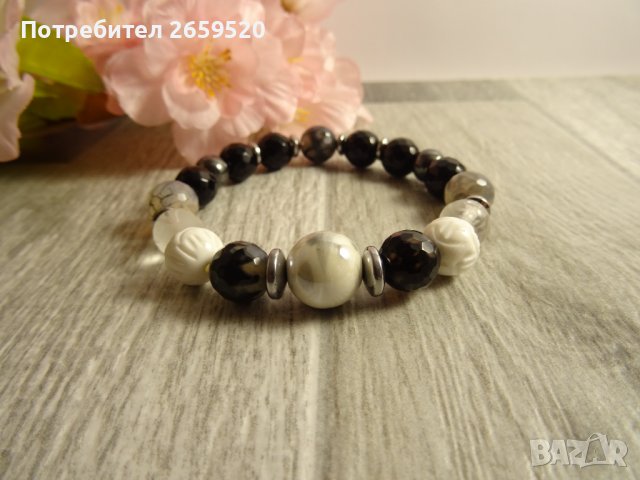 Дамска гривна от естествени камъни