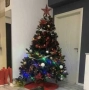 Коледна елха 120см. Със 180бр.шишарки , снимка 2