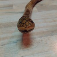 Сувенир змия от дърво, снимка 1 - Сувенири от дърво - 42643348