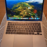 Apple Macbook pro 13’ m1 8gb/256gb, снимка 7 - Лаптопи за работа - 44700256