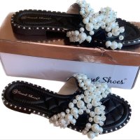 Нови дамски чехли с перли, снимка 1 - Чехли - 41911715