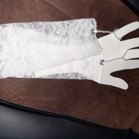 Бели дантелени ръкави с перли, снимка 4 - Ръкавици - 39423992