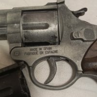 Лот капсови револвери   Испания, снимка 2 - Колекции - 41691072