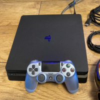 PS4 Slim 500gb с игра Фифа 2019, снимка 2 - PlayStation конзоли - 44648799
