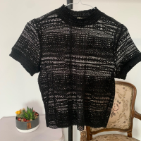 Дамска блуза в размер S, снимка 4 - Блузи с дълъг ръкав и пуловери - 44518867