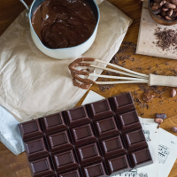 Черен шоколад КАКАО 70% БЛОК 900 гр. Какаови зърна от Еквадор, кафява нерафинирана тръстикова захар, снимка 3 - Други - 44600980