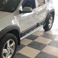 Комплект защитни лайсни за врати за Dacia Duster 2010-2017 - 4 броя, снимка 5 - Аксесоари и консумативи - 39718178