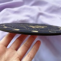 Магическа радиестезична черна дървена гравирана дъска за гадаене с махало - pendulum board, снимка 3 - Други стоки за дома - 42068973