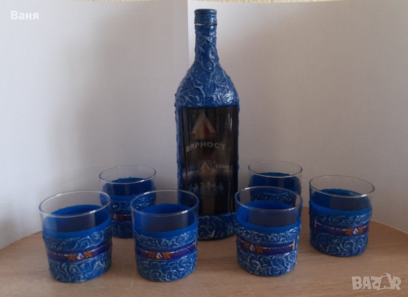 Бутилка на Левски с шест чаши, снимка 1