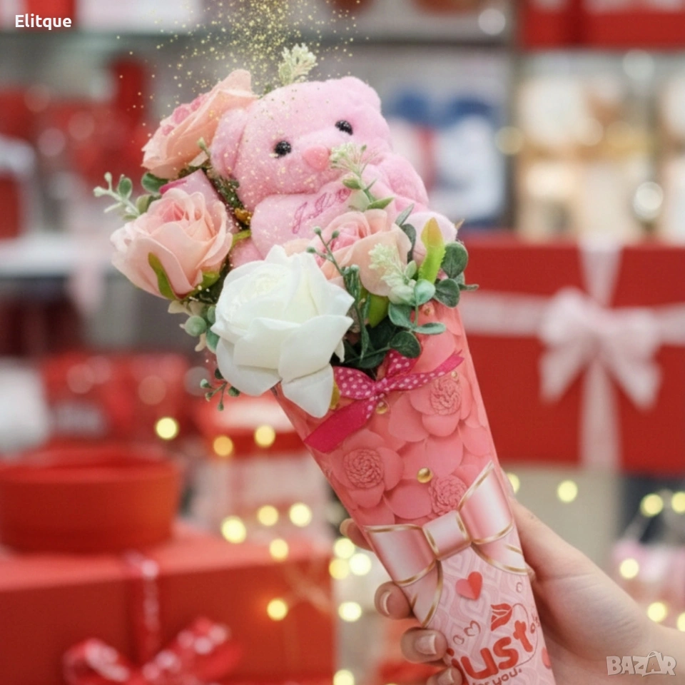 Декоративен подаръчен букет с плюшено мече и изкуствени цветя, снимка 1