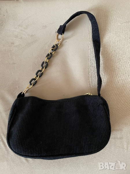 Черна малка чанта от рипсено кадифе, снимка 1