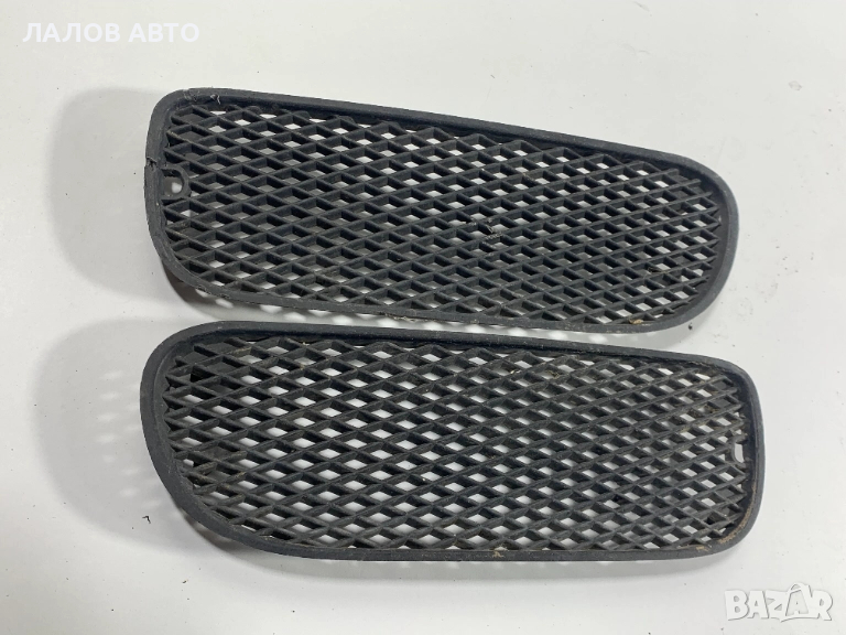 Решетки предна броня Шкода Октавия 1 Reshetki predna bronq Skoda Octavia I , снимка 1