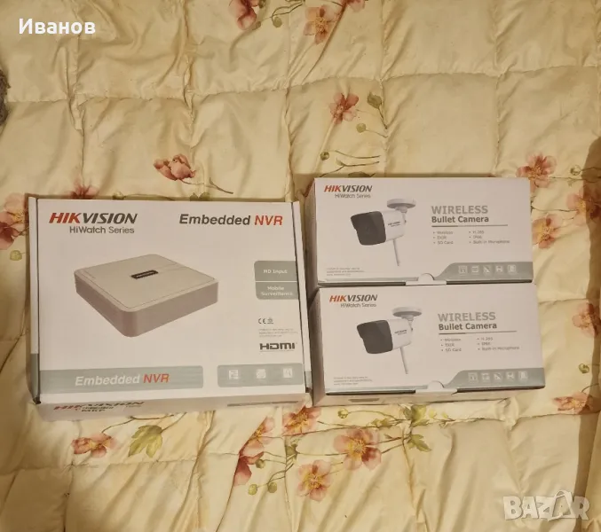 Комплект NVR и 4 броя WIFI камери HIKVISION , снимка 1