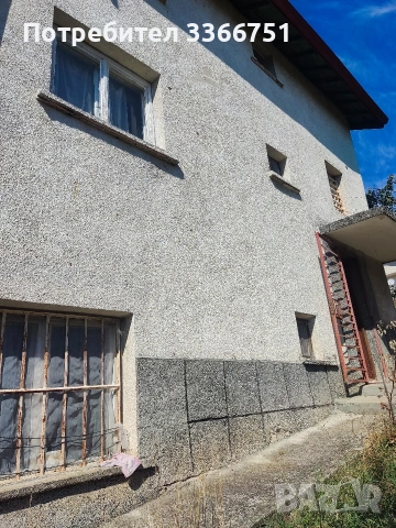 Продава се къща в село Пчелин , снимка 2 - Къщи - 53771495